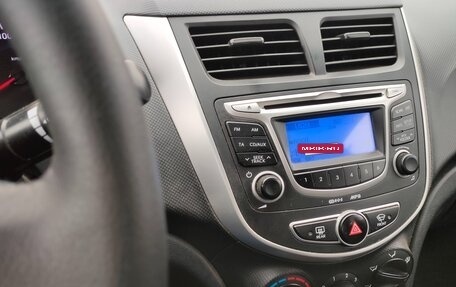Hyundai Solaris II рестайлинг, 2013 год, 620 000 рублей, 11 фотография