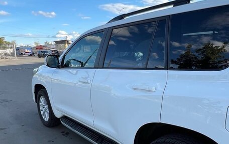 Toyota Land Cruiser Prado 150 рестайлинг 2, 2015 год, 3 800 000 рублей, 5 фотография