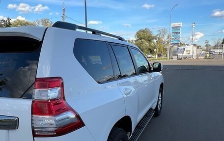 Toyota Land Cruiser Prado 150 рестайлинг 2, 2015 год, 3 800 000 рублей, 7 фотография