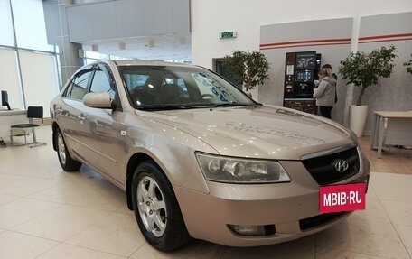 Hyundai Sonata VI, 2006 год, 462 000 рублей, 5 фотография