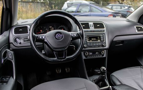 Volkswagen Polo VI (EU Market), 2016 год, 1 075 000 рублей, 6 фотография