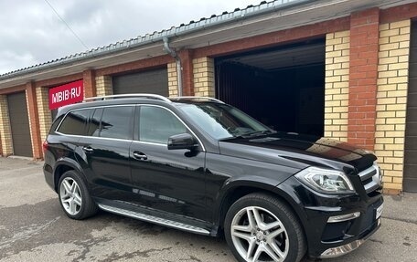 Mercedes-Benz GL-Класс, 2015 год, 3 990 000 рублей, 2 фотография