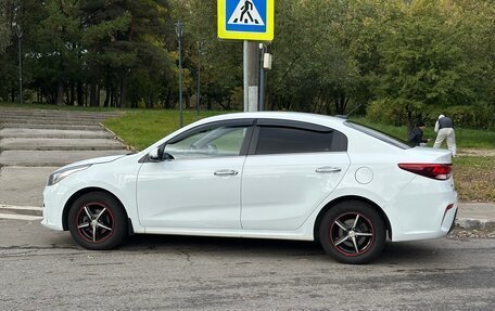 KIA Rio IV, 2019 год, 1 240 000 рублей, 2 фотография