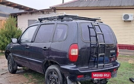 Chevrolet Niva I рестайлинг, 2004 год, 310 000 рублей, 4 фотография