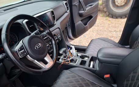 KIA Sportage IV рестайлинг, 2020 год, 2 600 000 рублей, 9 фотография