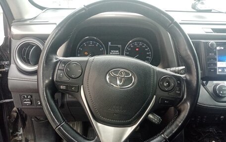 Toyota RAV4, 2016 год, 2 300 000 рублей, 8 фотография