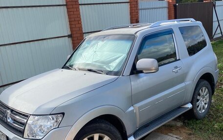 Mitsubishi Pajero IV, 2007 год, 2 500 000 рублей, 2 фотография