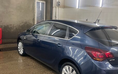 Opel Astra J, 2011 год, 545 000 рублей, 9 фотография