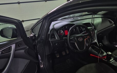Opel Astra J, 2013 год, 700 000 рублей, 10 фотография