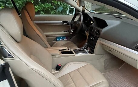 Mercedes-Benz E-Класс, 2011 год, 1 700 000 рублей, 7 фотография