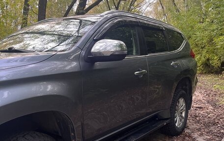 Mitsubishi Pajero Sport III рестайлинг, 2017 год, 2 200 000 рублей, 11 фотография