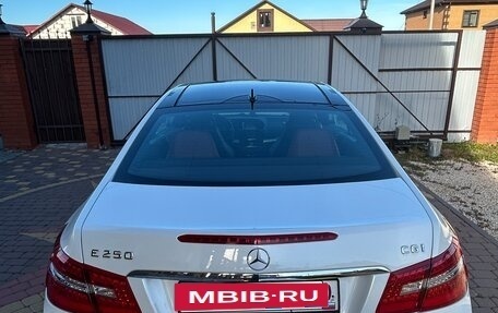 Mercedes-Benz E-Класс, 2011 год, 1 590 000 рублей, 5 фотография