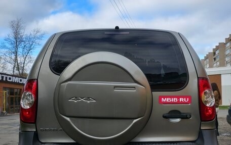 Chevrolet Niva I рестайлинг, 2011 год, 4 фотография
