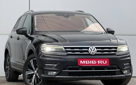 Volkswagen Tiguan II, 2018 год, 2 199 999 рублей, 4 фотография