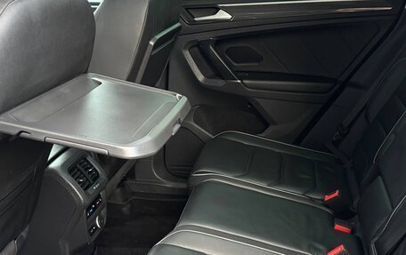 Volkswagen Tiguan II, 2018 год, 2 199 999 рублей, 23 фотография