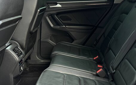 Volkswagen Tiguan II, 2018 год, 2 199 999 рублей, 22 фотография
