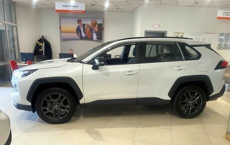 Toyota RAV4, 2024 год, 4 750 000 рублей, 3 фотография