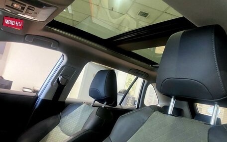 Toyota RAV4, 2024 год, 4 750 000 рублей, 8 фотография