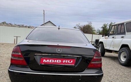 Mercedes-Benz E-Класс, 2005 год, 850 000 рублей, 4 фотография
