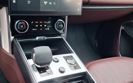 Land Rover Range Rover IV рестайлинг, 2022 год, 18 450 000 рублей, 10 фотография