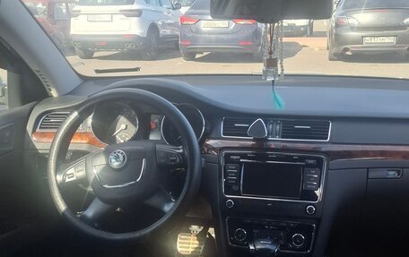 Skoda Superb III рестайлинг, 2012 год, 1 100 000 рублей, 7 фотография