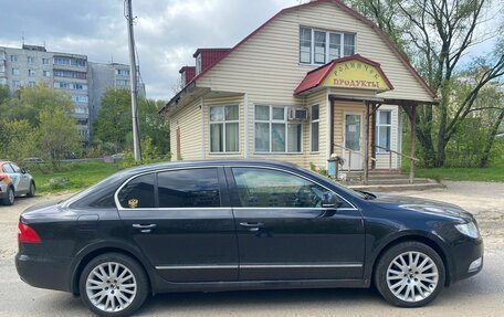 Skoda Superb III рестайлинг, 2012 год, 1 100 000 рублей, 24 фотография