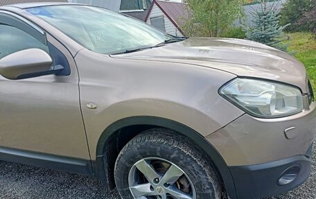 Nissan Qashqai, 2010 год, 745 000 рублей, 2 фотография