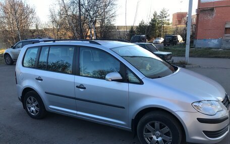 Volkswagen Touran III, 2007 год, 500 000 рублей, 5 фотография