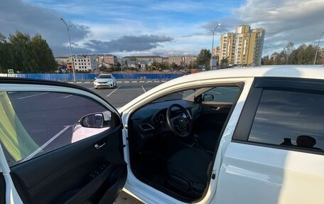 Hyundai Solaris II рестайлинг, 2019 год, 850 000 рублей, 5 фотография