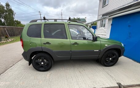 Chevrolet Niva I рестайлинг, 2014 год, 550 000 рублей, 24 фотография