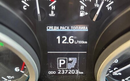 Toyota Land Cruiser 200, 2014 год, 3 700 000 рублей, 28 фотография