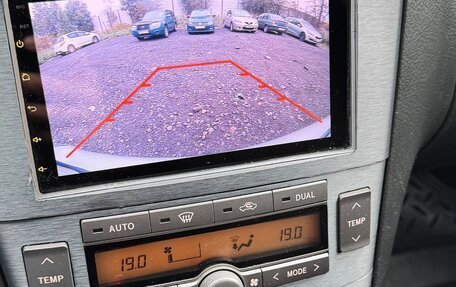 Toyota Avensis III рестайлинг, 2006 год, 590 000 рублей, 23 фотография