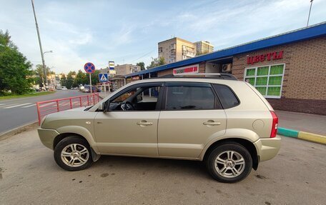 Hyundai Tucson III, 2007 год, 650 000 рублей, 2 фотография
