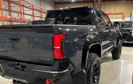 Toyota Tacoma, 2025 год, 11 550 000 рублей, 4 фотография