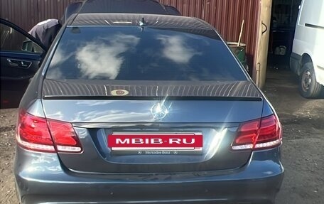 Mercedes-Benz E-Класс, 2010 год, 1 700 000 рублей, 2 фотография