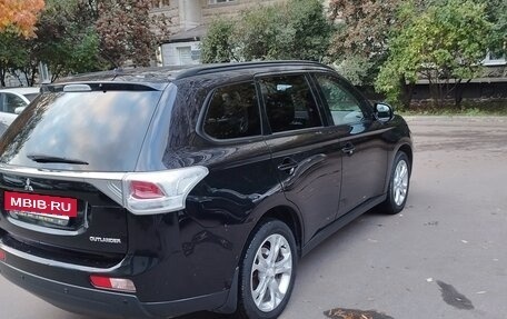Mitsubishi Outlander III рестайлинг 3, 2012 год, 1 250 000 рублей, 5 фотография