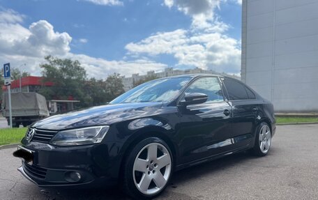 Volkswagen Jetta VI, 2012 год, 1 100 000 рублей, 2 фотография