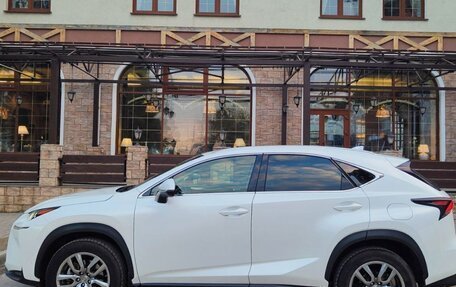 Lexus NX I, 2017 год, 2 950 000 рублей, 3 фотография