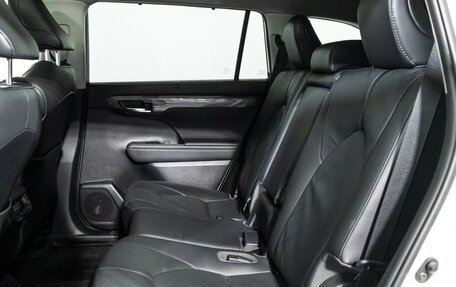 Toyota Highlander, 2021 год, 4 849 898 рублей, 10 фотография