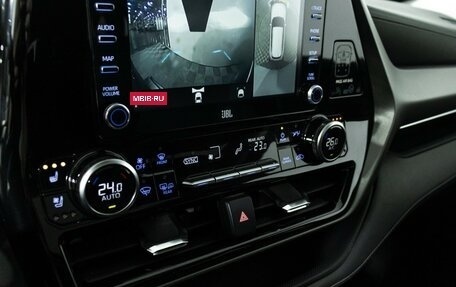 Toyota Highlander, 2021 год, 4 849 898 рублей, 21 фотография