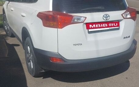 Toyota RAV4, 2014 год, 1 800 000 рублей, 2 фотография