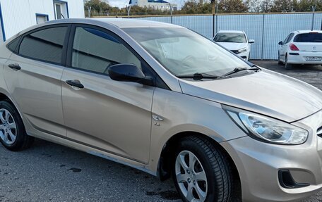 Hyundai Solaris II рестайлинг, 2011 год, 525 000 рублей, 9 фотография