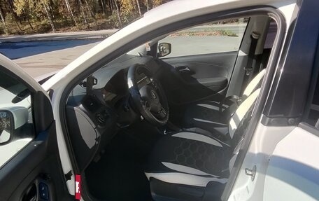 Volkswagen Polo VI (EU Market), 2012 год, 570 000 рублей, 10 фотография