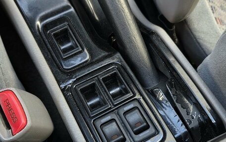 Subaru Forester, 2000 год, 300 000 рублей, 16 фотография