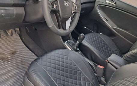 Hyundai Solaris II рестайлинг, 2015 год, 820 000 рублей, 7 фотография