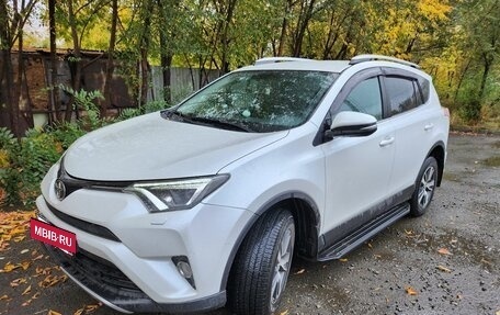 Toyota RAV4, 2018 год, 3 050 000 рублей, 7 фотография