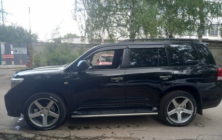 Toyota Land Cruiser 200, 2010 год, 2 800 000 рублей, 2 фотография
