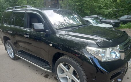 Toyota Land Cruiser 200, 2010 год, 2 800 000 рублей, 6 фотография