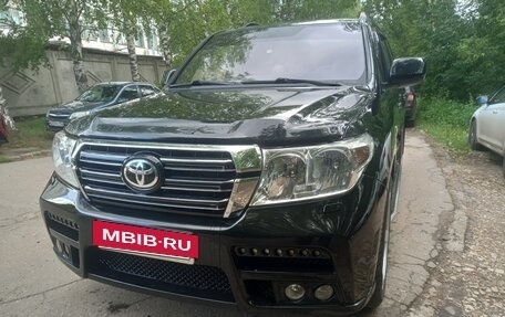 Toyota Land Cruiser 200, 2010 год, 2 800 000 рублей, 4 фотография