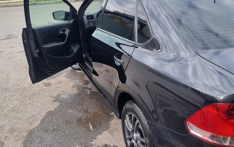 Volkswagen Polo VI (EU Market), 2013 год, 990 000 рублей, 17 фотография